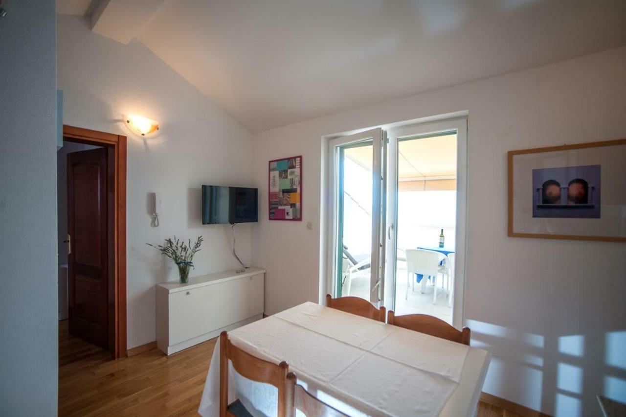 Apartament House Koloc Bol Zewnętrze zdjęcie