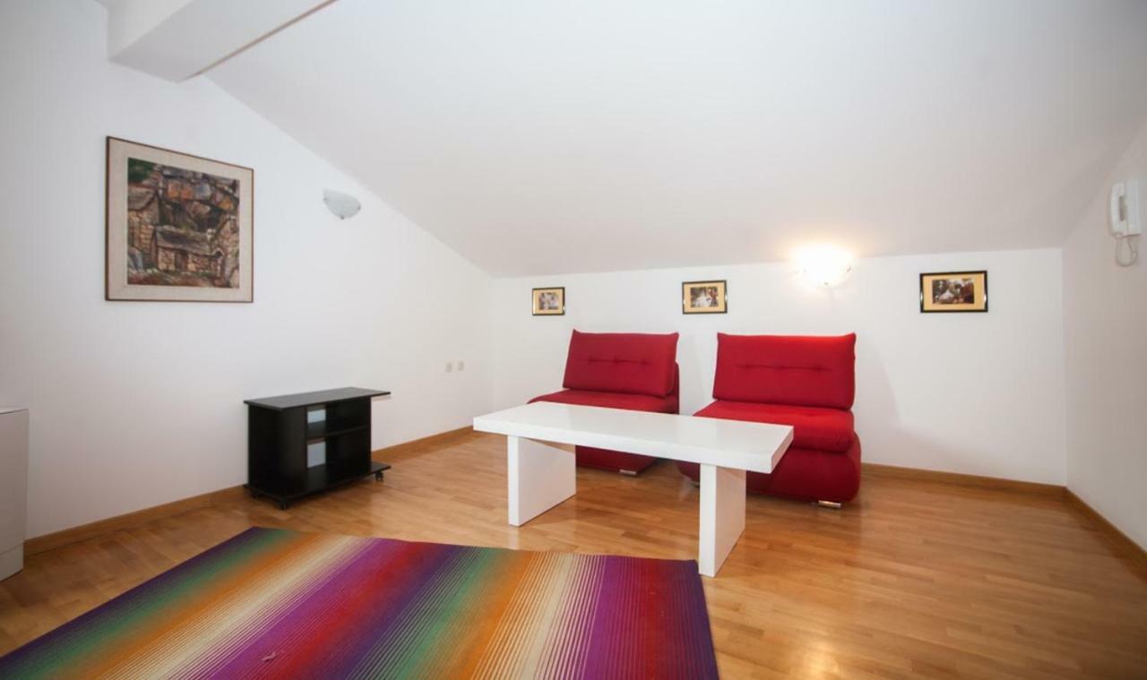 Apartament House Koloc Bol Zewnętrze zdjęcie