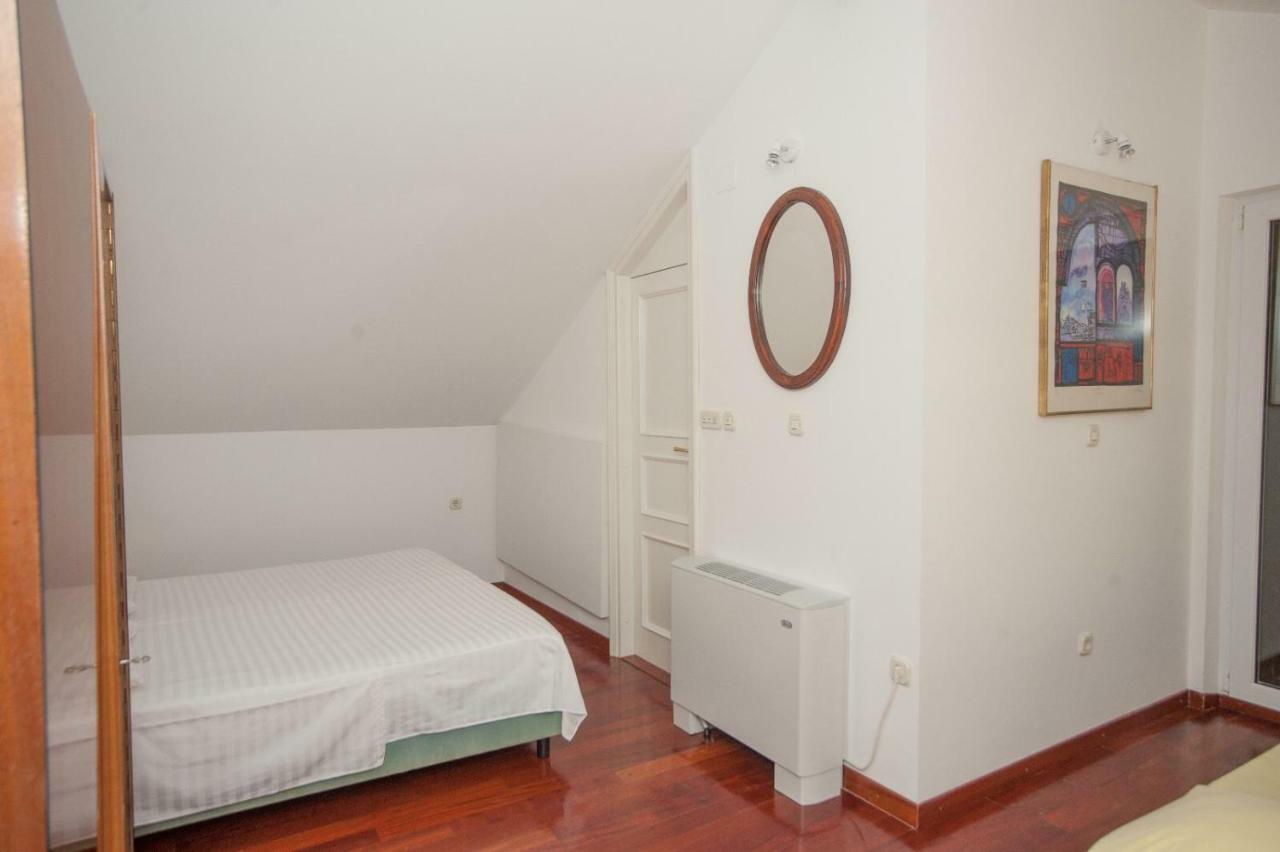 Apartament House Koloc Bol Zewnętrze zdjęcie